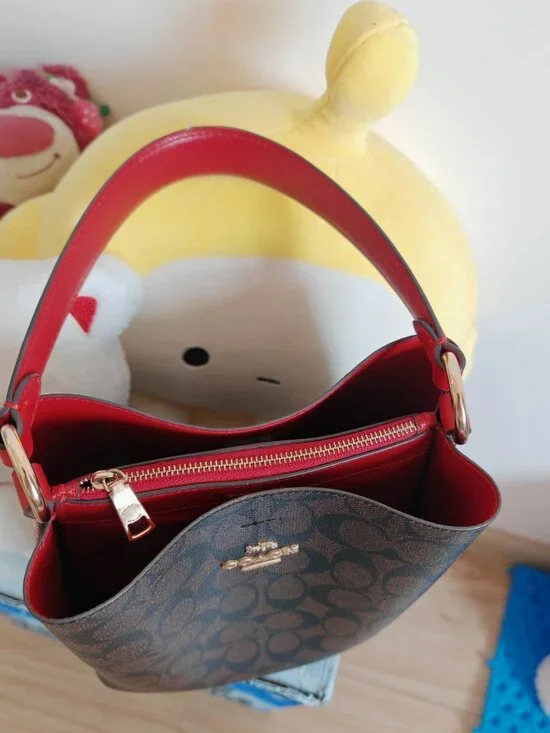 Coach Town 26 Medium Classic Vintage Flower Handbag - Picture 3 of 6